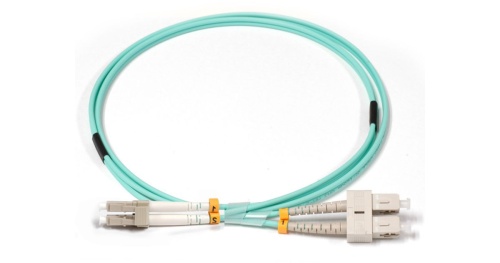 Кабель Lenovo 1m LC-LC OM3 MMF Cable, 00MN502 Кабель Lenovo 1m LC-LC OM3 MMF Cable, 00MN502